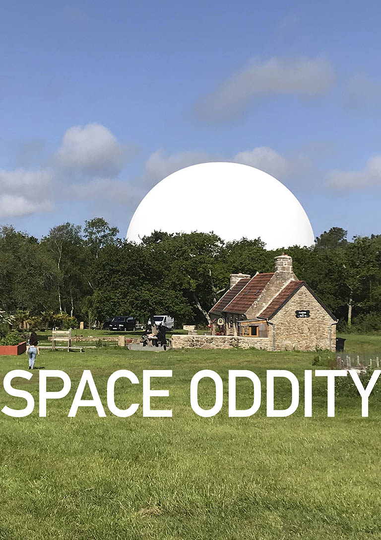 Visuel Space Odity